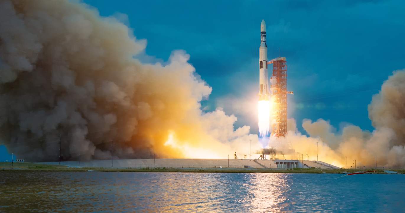 From a lunar “camp” to a permanent base—the gap between promise and reality