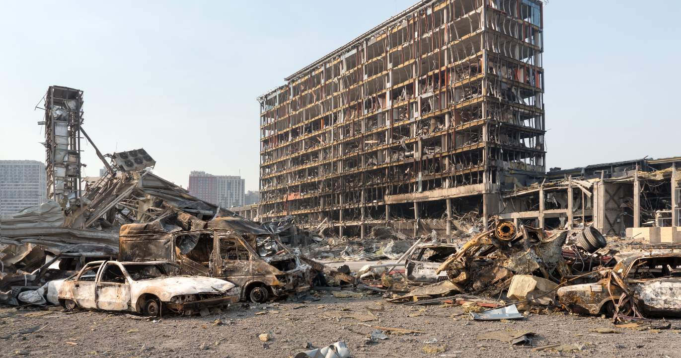 The Art of Rewriting History as It Happens