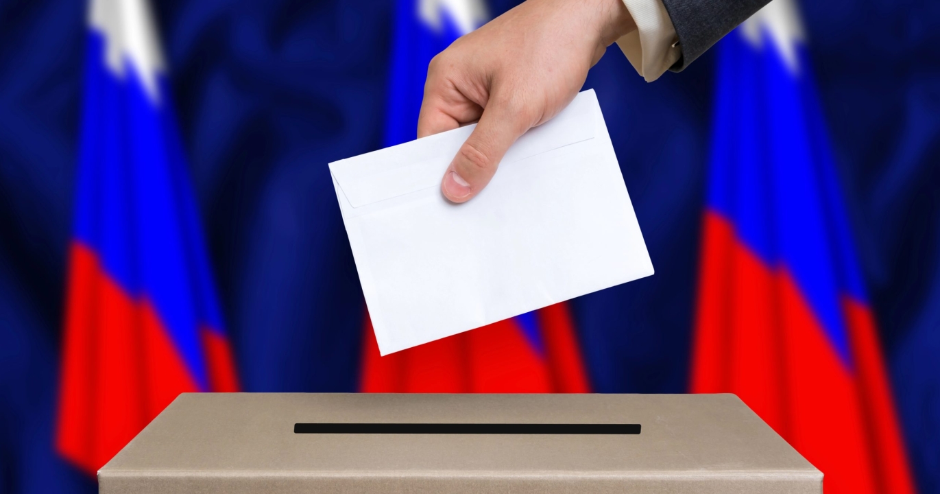 Why is the Russian party “Yabloko” being pushed on the European public on Instagram?